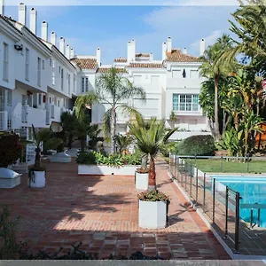 Rest Nueva Andalucia, Puerto Banus Apartment